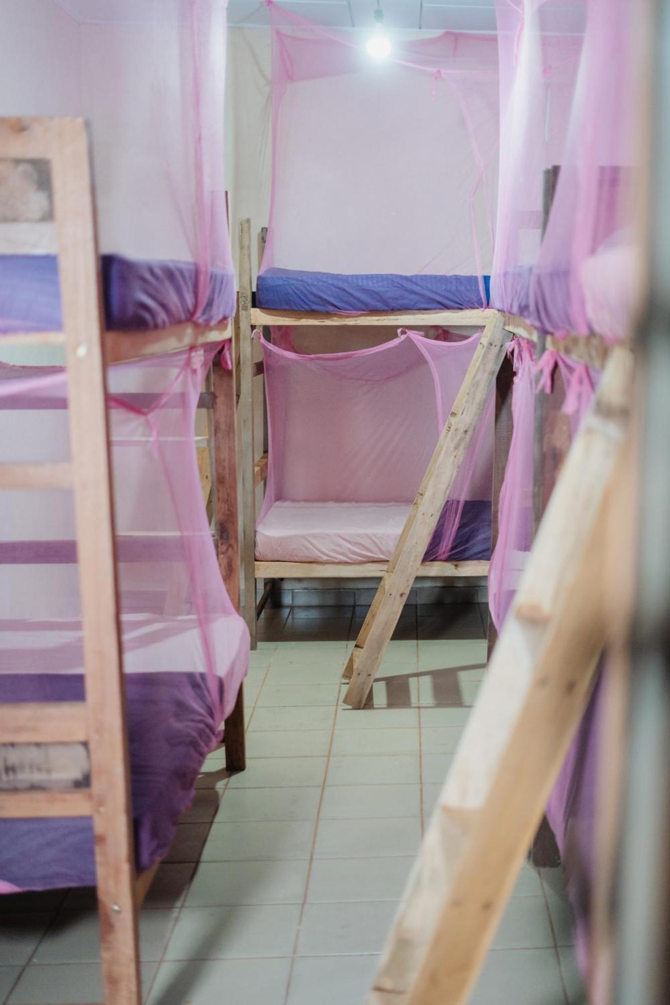 Hostel Singha Lounge Unawatuna Exterior photo